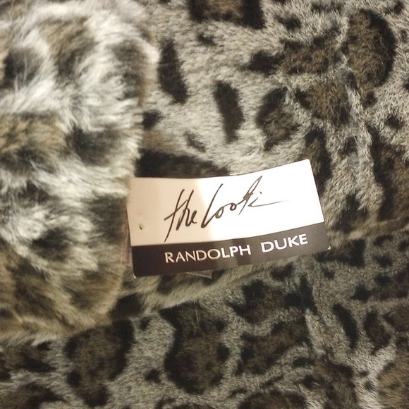 Reversible Leather Faux Fur Coat - Picture 14 of 17